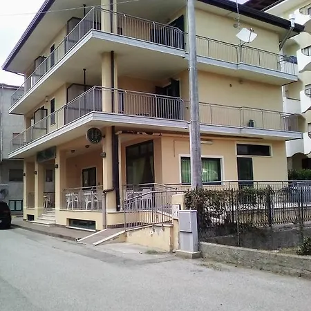 Hotell Pino 3*