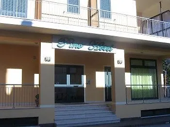 Pino Отель Джиццерия